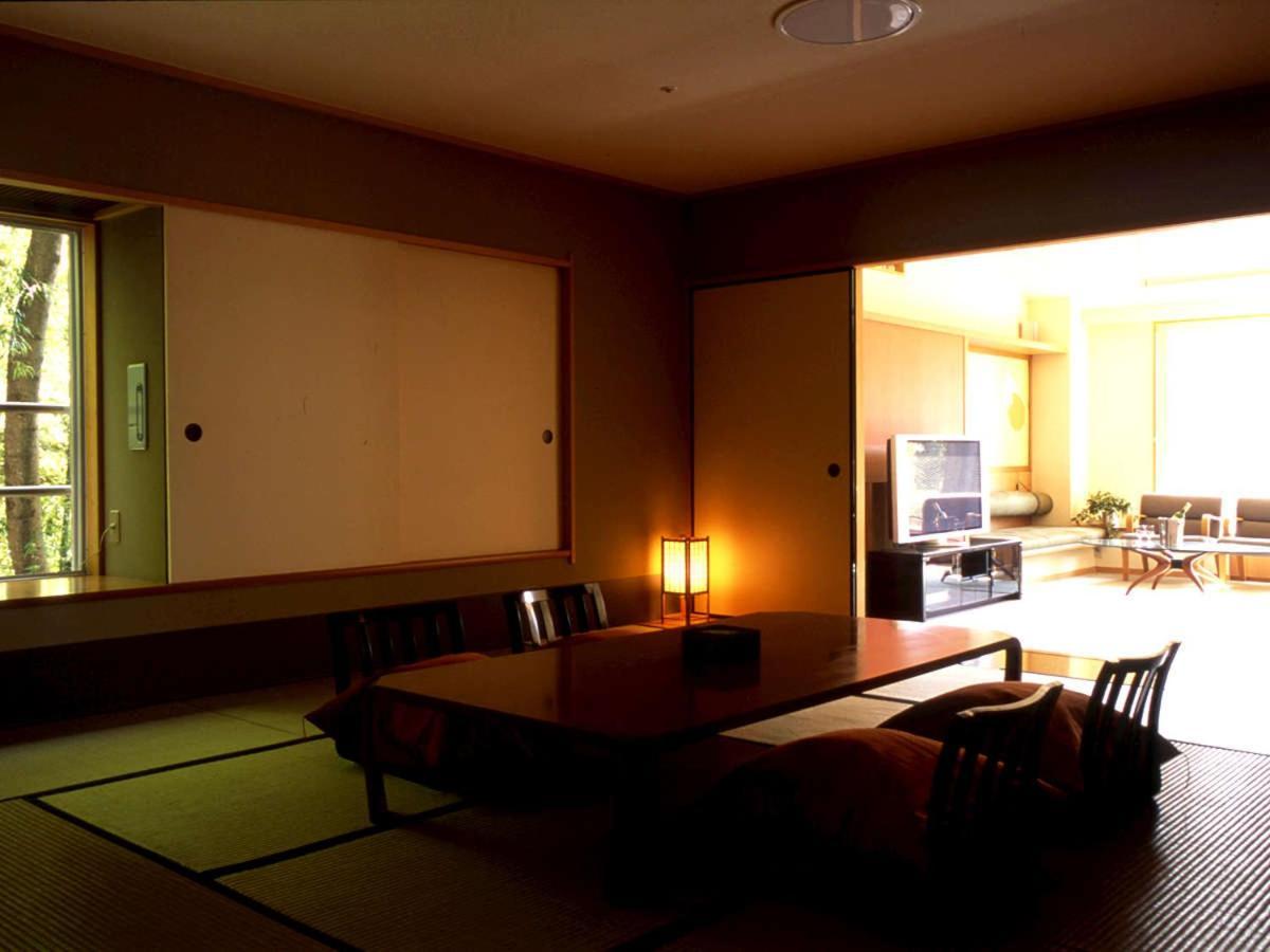 Notoya Hotel โคมัตสึ ภายนอก รูปภาพ