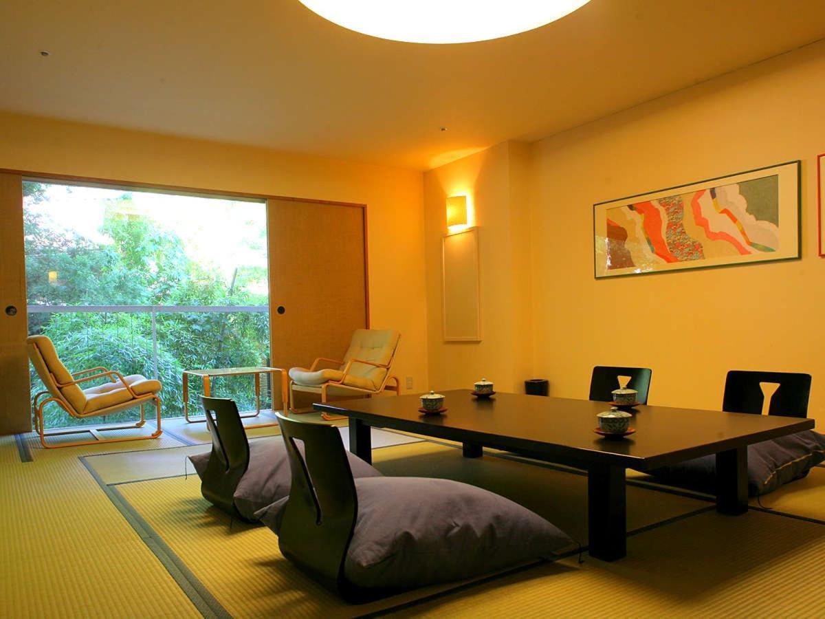 Notoya Hotel โคมัตสึ ภายนอก รูปภาพ